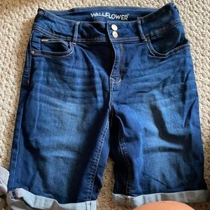 Bermuda Jean Shorts